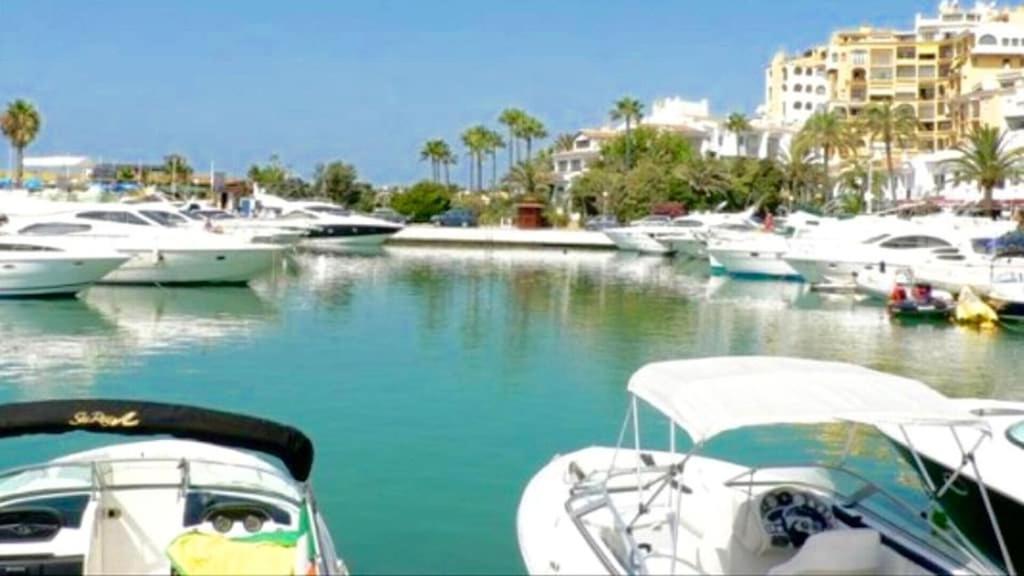 Appartement Two Bedrooms In Cabopino