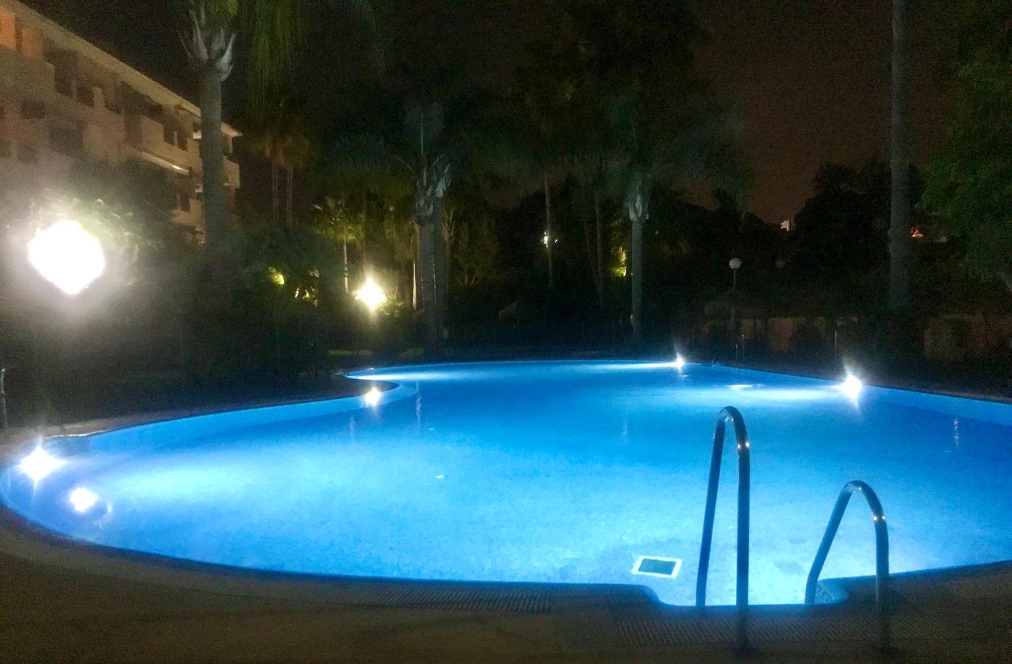 Two Bedrooms In Cabopino Appartement Marbella