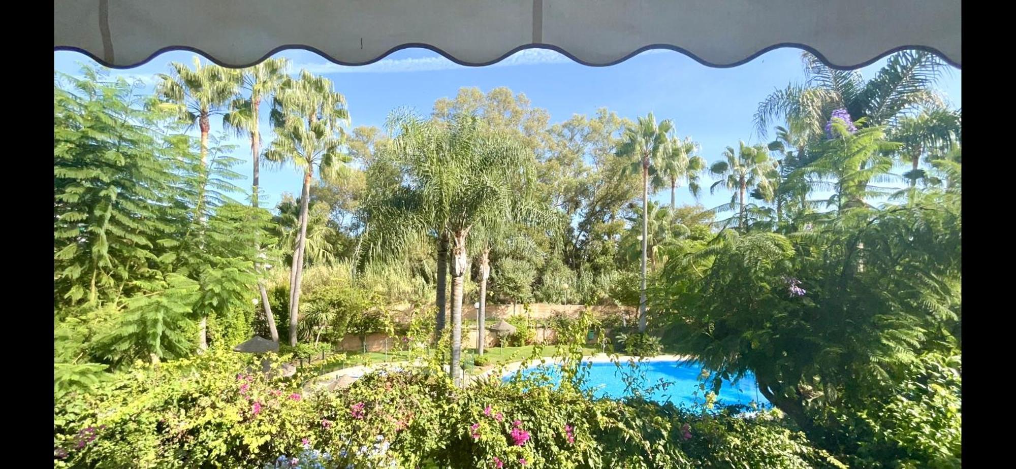 Two Bedrooms In Cabopino Appartement Marbella